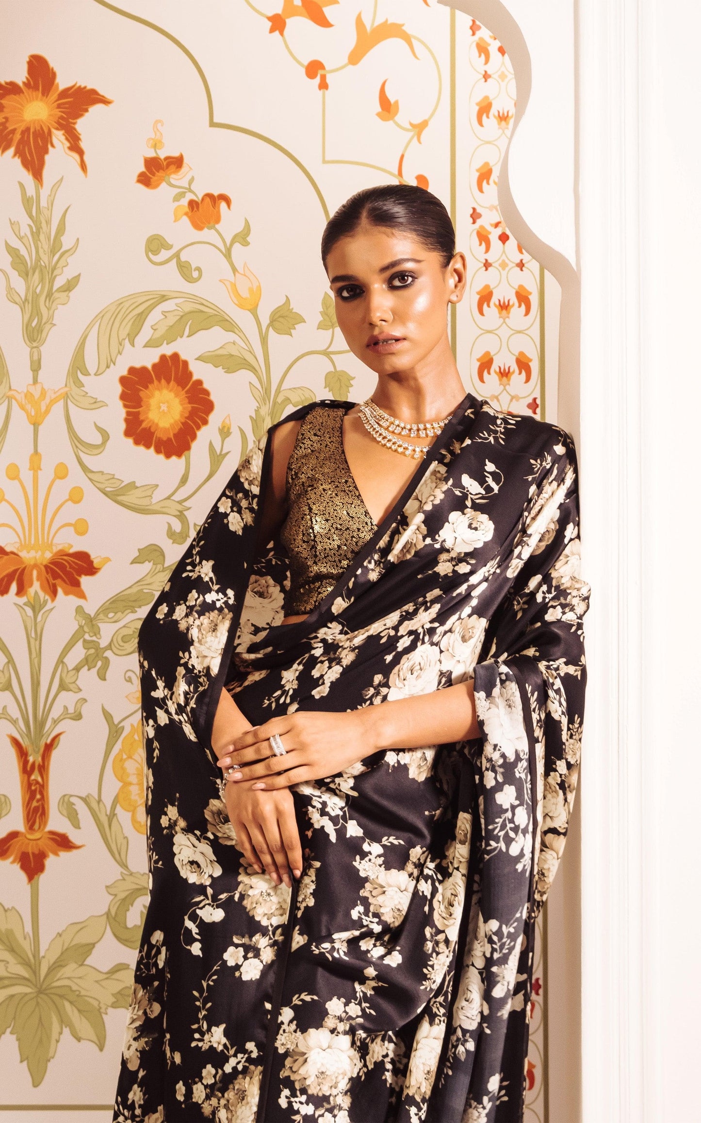 Elegant Midnight Bloom Floral Silk Saree
